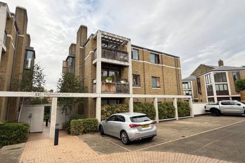 Property for auction in London