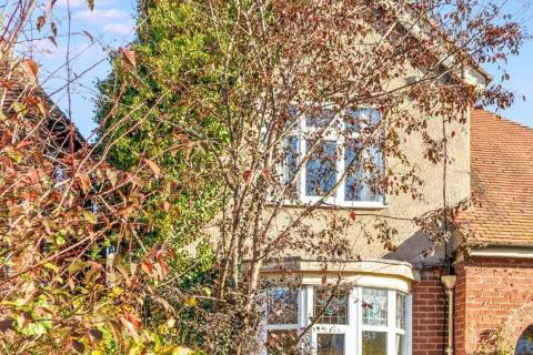 Property for auction in Warwickshire