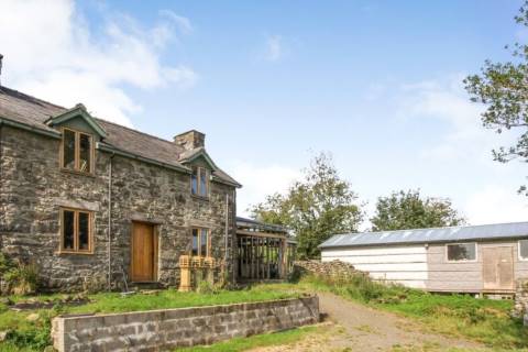Property for auction in Powys
