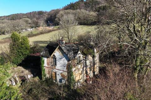 Property for auction in Devon