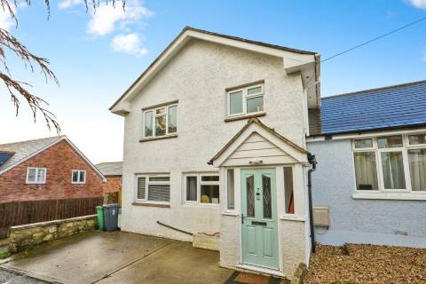 Property for auction in Isle of Wight