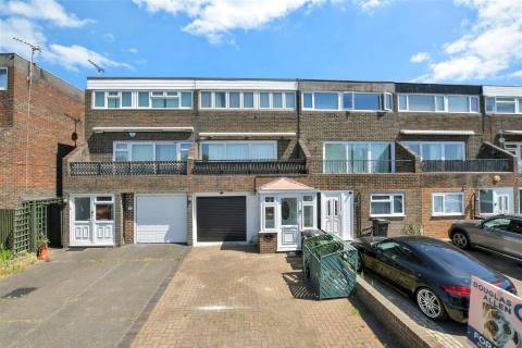 Property for auction in Essex