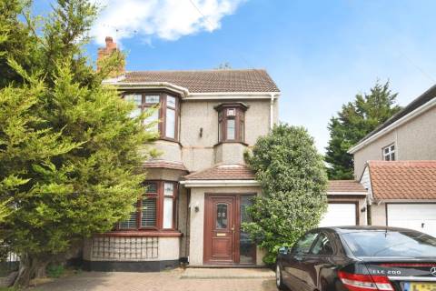 Property for auction in Essex