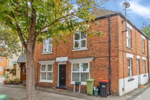 Property for auction in Buckinghamshire
