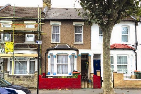 Property for auction in London