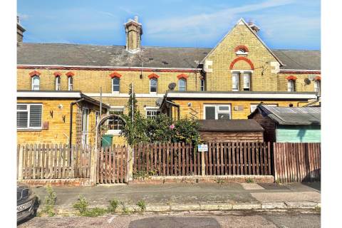 Property for auction in Isle of Wight