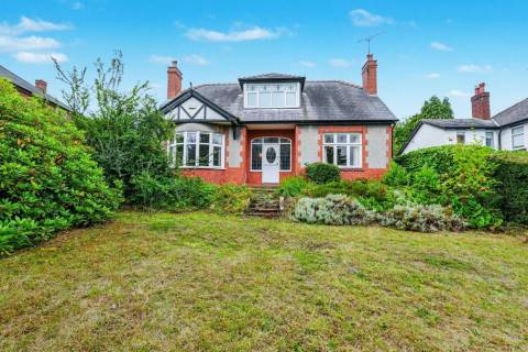 Property for auction in Clwyd