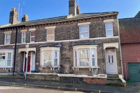 Property for auction in Essex