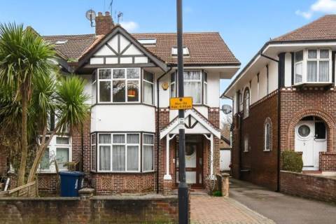 Property for auction in London