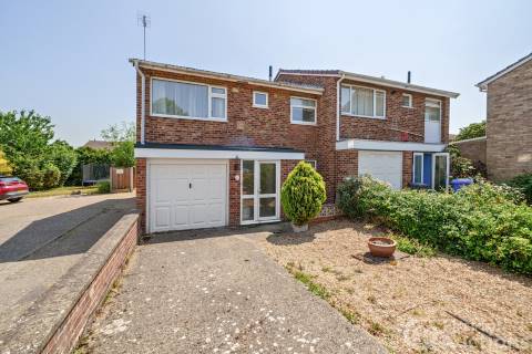 Property for auction in Berkshire