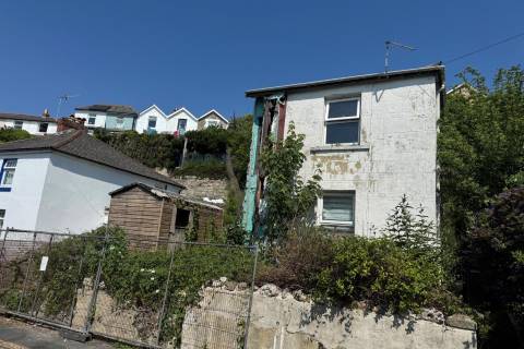 Property for auction in Isle of Wight
