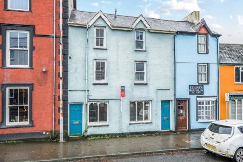 Property for auction in Powys