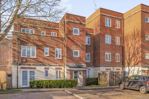 Property for auction in London