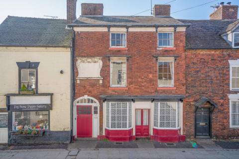 Property for auction in Worcestershire