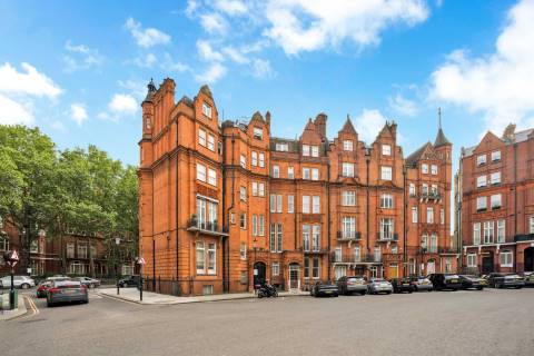 Property for auction in London