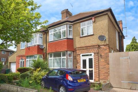 Property for auction in London
