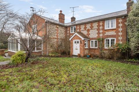 Property for auction in Buckinghamshire