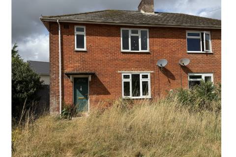 Property for auction in Isle of Wight