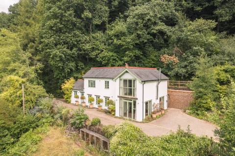 Property for auction in Herefordshire