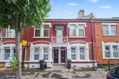 Property for auction in London