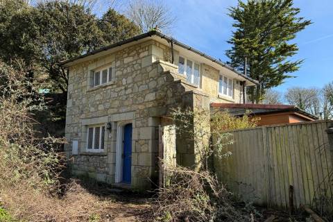 Property for auction in Isle of Wight