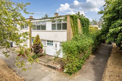 Property for auction in Essex