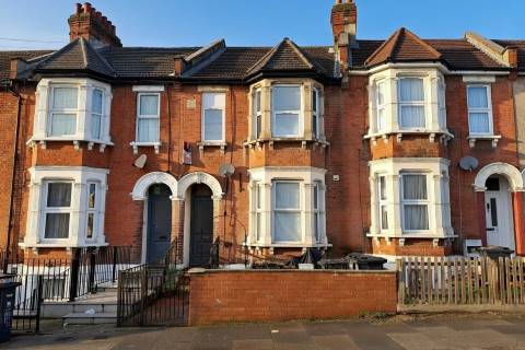 Property for auction in Essex