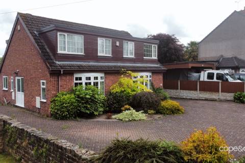 Property for auction in Derbyshire