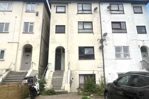 Property for auction in London