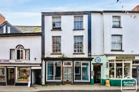 Property for auction in Herefordshire