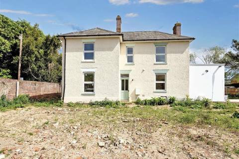 Property for auction in Essex