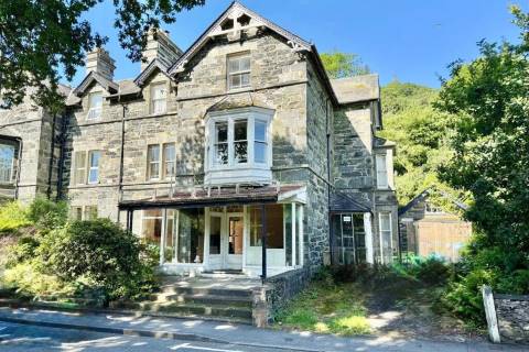 Property for auction in Gwynedd