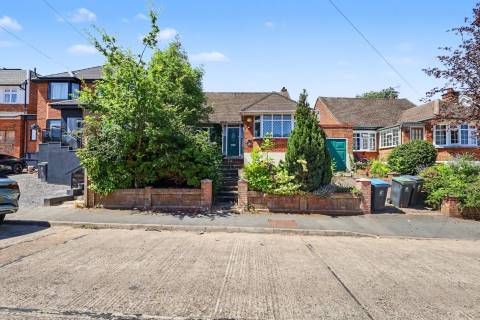 Property for auction in Essex