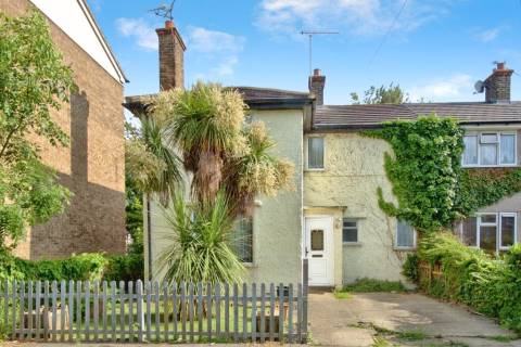 Property for auction in Essex