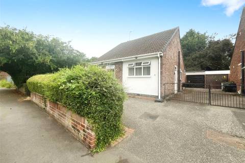 Property for auction in Warwickshire