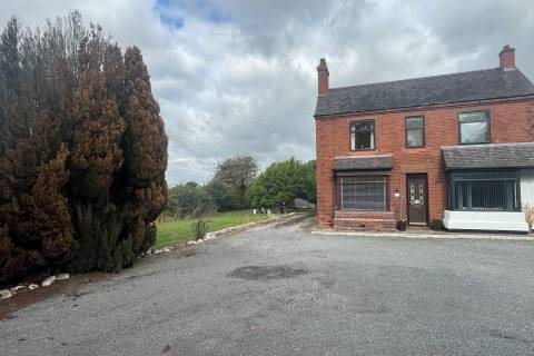 Property for auction in Derbyshire