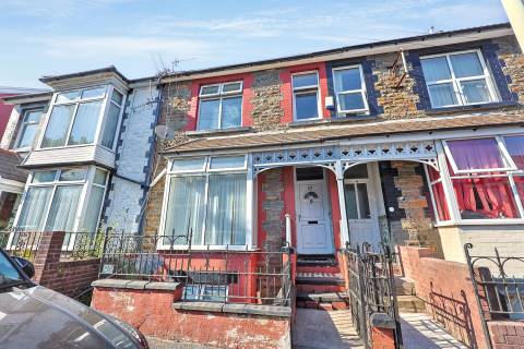 Property for auction in Mid Glamorgan