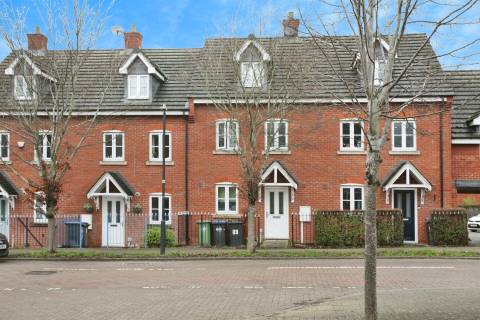 Property for auction in Warwickshire