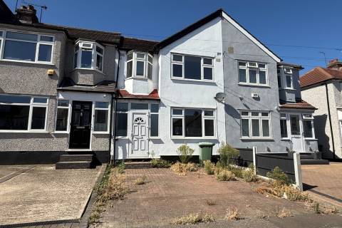 Property for auction in Essex