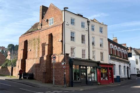 Property for auction in Worcestershire
