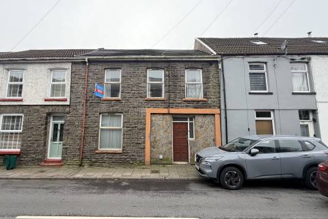 Property for auction in Mid Glamorgan