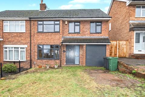 Property for auction in Warwickshire