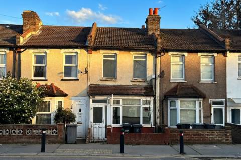 Property for auction in Surrey