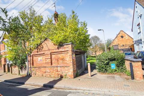 Property for auction in Buckinghamshire