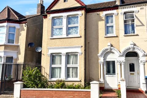 Property for auction in Surrey
