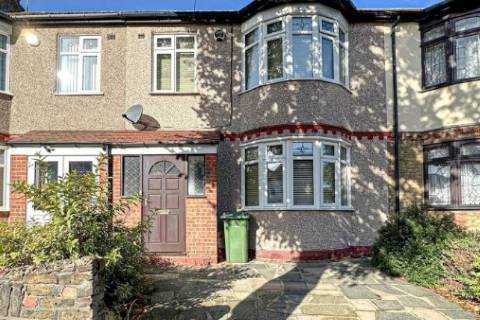 Property for auction in Essex