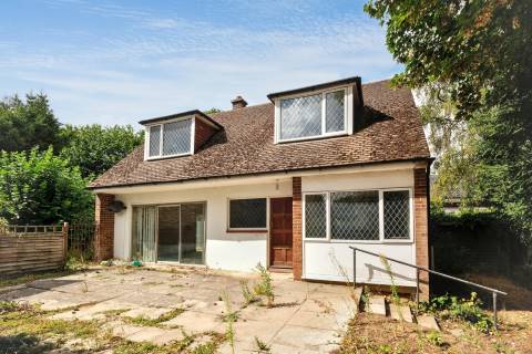 Property for auction in Bedfordshire