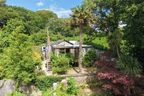 Property for auction in Isle of Wight