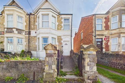 Property for auction in Avon