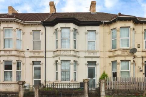 Property for auction in Avon